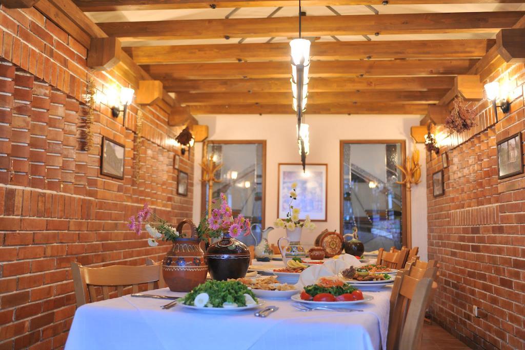 Hotel Razlog Buitenkant foto